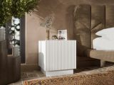Comodino Bianco un Ripiano Apertura Battente 47x40x45h cm, Un'anta - Revo