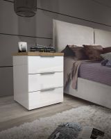 Comodino Kampala, Comò basso, Tavolino da notte, Mensola da letto, Made in Italy, 45x43h55 cm, Bianco lucido e Rovere