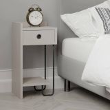 Comodino Quilla, Comò basso, Tavolino da notte, Mensola da letto, 32x30 h61 cm, Beige