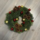 Decorazione da Natale Dzalatori, Addobbo natalizio, Ornamento da natale, Decorazione festiva, Made in Italy, Verde e Rosso, 30x30 h10 cm