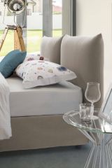Letto matrimoniale contenitore tortora 190x215cm rivestito in tessuto - Alizarin