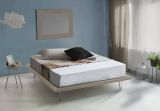 Letto matrimoniale Linda, Letto fisso in tessuto con piedini, 100% Made in Italy, adatto per materasso Cm 160x200, Beige
