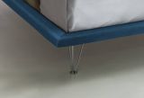 Letto matrimoniale Linda, Letto fisso in tessuto con piedini, 100% Made in Italy, adatto per materasso Cm 160x200, Blu