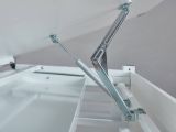 Scrivania Bianco Materiale Piano in Legno Nobilitato Colore Ripiano Bianco 110x55x68h cm, - Saiano
