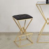 Sgabello Nero oro Imbottito Colore Struttura oro 40x40x75h cm, Materiale Struttura in Metallo - Datipa