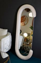 Specchio Bonea, Specchiera, Articolo d'arredo a muro, Decorazione con specchio, 60x7 h160 cm, Crema