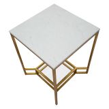 Tavolino da Salotto Bianco Marmo oro Piano Effetto Marmo Forma Quadrato 47x47x60h cm, Colore Ripiano Bianco - Atiu
