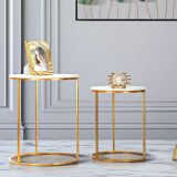 Tavolino da Salotto Bianco Marmo oro set da 2, Ripiano Effetto Marmo Forma Rotondo 52x52x63h cm, Colore Ripiano Bianco - Jomsom