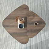 Tavolino da Salotto Marrone Noce Modulabile Forma Triangolare 90x60x35h cm, Sfumatura Colore Ripiano Noce - Saraceno