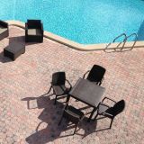 Tavolo da esterno Marte, Tavolo quadrato fisso, Tavolo da giardino multiuso effetto rattan, 100% Made in Italy, 80x80h74 cm, Marrone