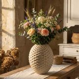 Vaso Beige oro Finitura Geometrica a Rilievo Colore Struttura oro, Diametro 8.5 cm - Dabari