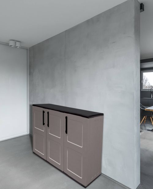 Armadio da esterno Gesves, Mobile balcone multiuso, Armadietto outdoor 3 ante, 100% Made in Italy, 102x37h84 cm, Grigio e Nero, Finitura quadri