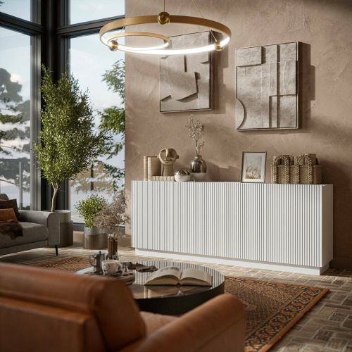 Credenza Elvas, Madia da salotto con quattro ante battenti, Design con effetto cannettato, 150x40 h78 cm, Bianco