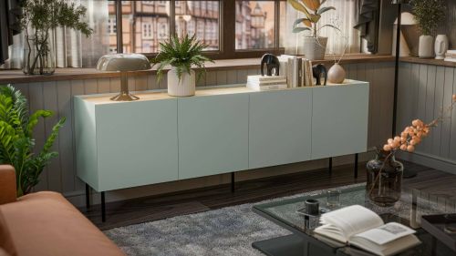 Credenza Valpacos, Madia da salotto con quattro ante battenti e vani interni, Rialzata da terra, 200x40 h70 cm, Verde e Rovere