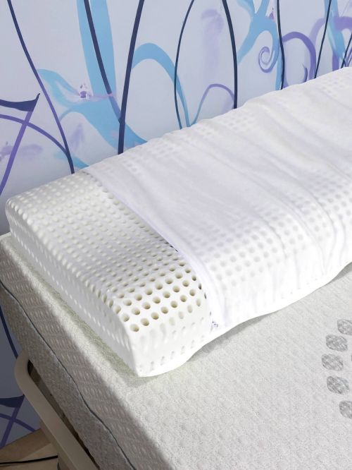 Guanciale Bresimo, Cuscino per letto, Poggiatesta imbottito, Cuscinetto per camera da letto, Made in Italy, 70x41 h12 cm, Bianco