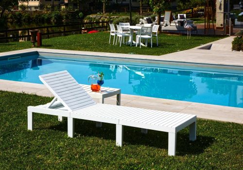Lettino prendisole Caserta, Sdraio da giardino regolabile, Lettino da esterno, 100 % Made in Italy, 195x65h78 cm, Bianco