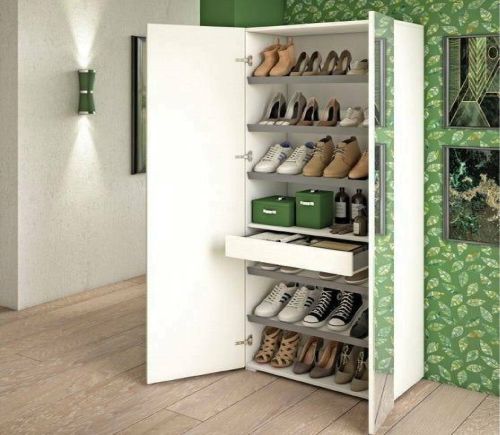 Scarpiera Tarassaco, Mobile multiuso da ingresso con anta a specchio , Armadio moderno portascarpe a 6 ripiani, 100% Made in Italy, 72x37h195 cm, Bianco e Cemento