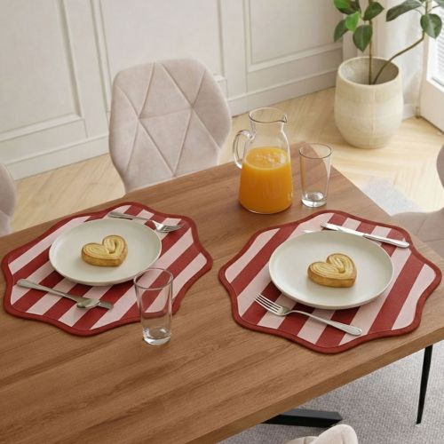 Set 2 Tovagliette-Sottopiatti in Ecopelle Hart, Rosso e Rosa 40x40 cm, Fantasia a righe, Lavabili e Antiscivolo, Indoor-Outdoor, Made in Italy