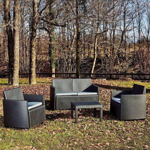 Set salotto da esterno Sassari, Set da giardino con cuscini composto da 2 poltrone, 1 divano a due posti e 1 tavolino, Salottino indoor, 100% Made in Italy, Antracite, con 8 cuscini