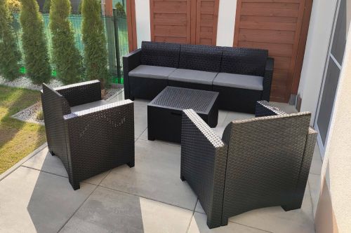 Set salotto da esterno Venus, Set da giardino con cuscini, Salottino indoor e outdoor effetto rattan, 100% Made in Italy, Antracite