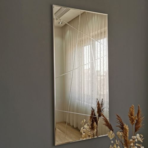Specchio Argento Trasparente Dettagli Geometrici Forma Rettangolare 62x2h cm, Tipologia a Terra, a Parete - Dobbiaco