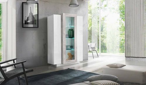 Vetrina Kevin, Credenza con tre ante, Mobile da soggiorno multiuso, 100% Made in Italy, cm 80x38h121, Bianco lucido e Cemento