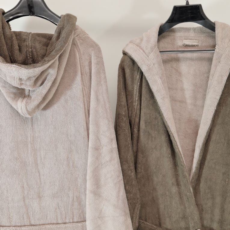 Accappatoio Beige Crema Marrone 100% Cotone Egiziano a fibra lunga pettinato Reversibile Con cappuccio, Taglia S-M - Selesi Luxury