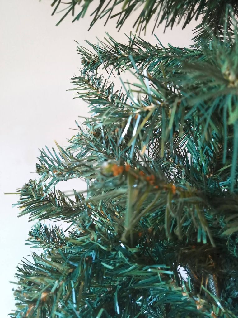 Albero di Natale 120 cm Verde 166 Rami Apertura Rami Singoli 120h cm, Ignifugo Ritardante di Fiamma - Sugarplum