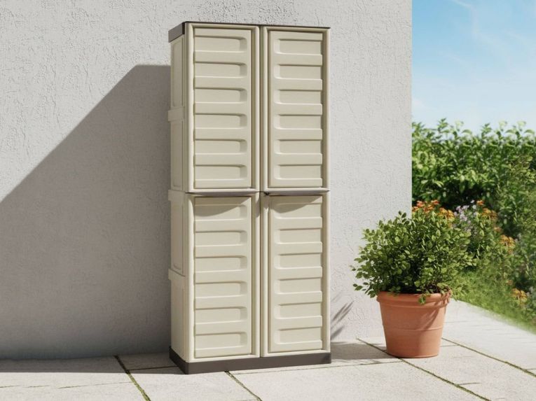 Armadio da Esterno Impermeabile 70x39x165h cm Portascope in Plastica Beige e Marrone con 3 Ripiani Regolabili e Chiusura a Lucchetto – Ipno