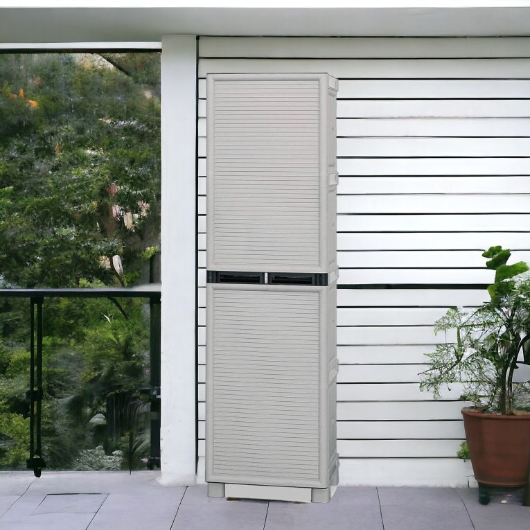 Armadio da esterno Tongeren, Mobile outdoor a 1 anta, 100% Made in Italy, 50x39h172 cm, Grigio chiaro e Nero