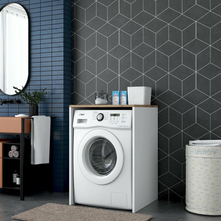 Armadio multiuso grande Cassian, Mobile multifunzionale, Armadietto porta scarpe, Guardaroba porta scope, 65x60h92 cm, Noce e Bianco