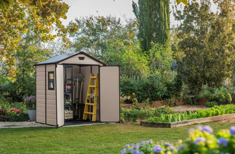 Casetta da Giardino Beige Nero Resistente Agli Agenti Atmosferici Presenza Finestre 185x152x226h cm, Tetto a due Falde - Sheboygan