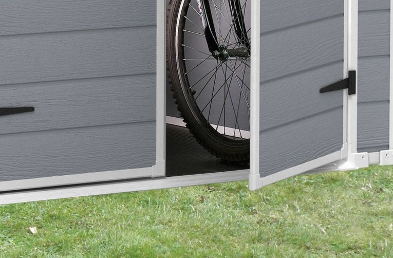 Casetta da Giardino Grigio Nero Resistente Agli Agenti Atmosferici Presenza Finestre 185x152x226h cm, Tetto a due Falde - Sheboygan