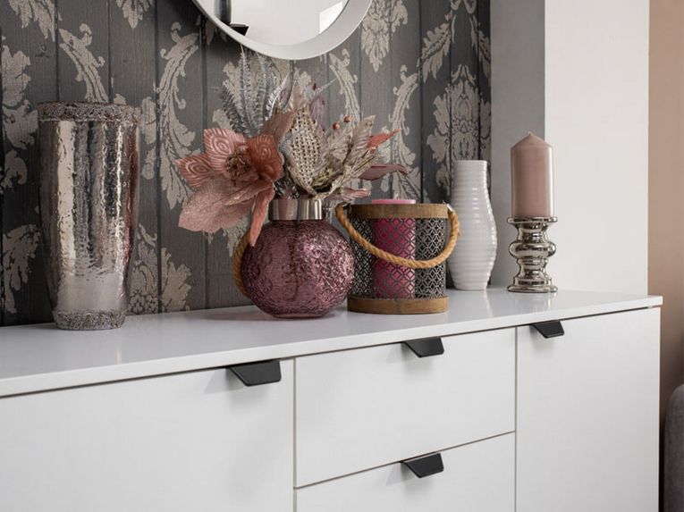 Cassettiera Bianco Nero 2 Cassetti Apertura Battente, Scorrevole 135x40x95h cm, Chiusura Battente, Scorrevole - Mainarda