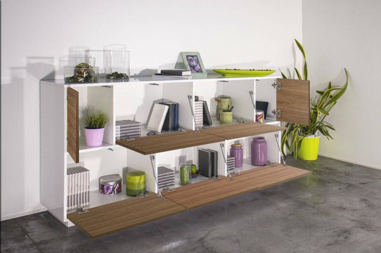 Credenza bianco lucida e noce 200x41x86h cm 7 ante - Clinoumite