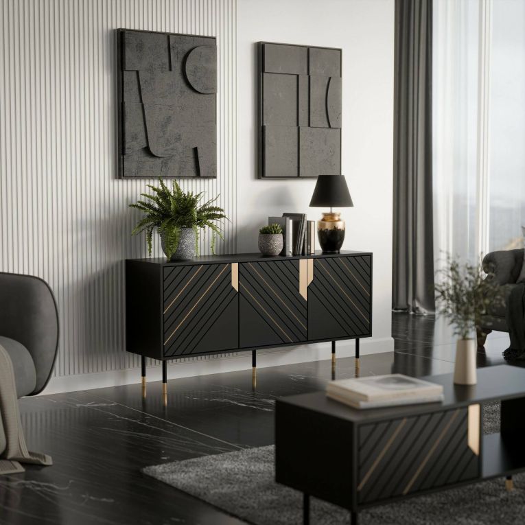 Credenza Infesta, Madia da salotto con tre ante battenti e vani interni, Rialzata da terra, 154x40 h72 cm, Nero e Oro
