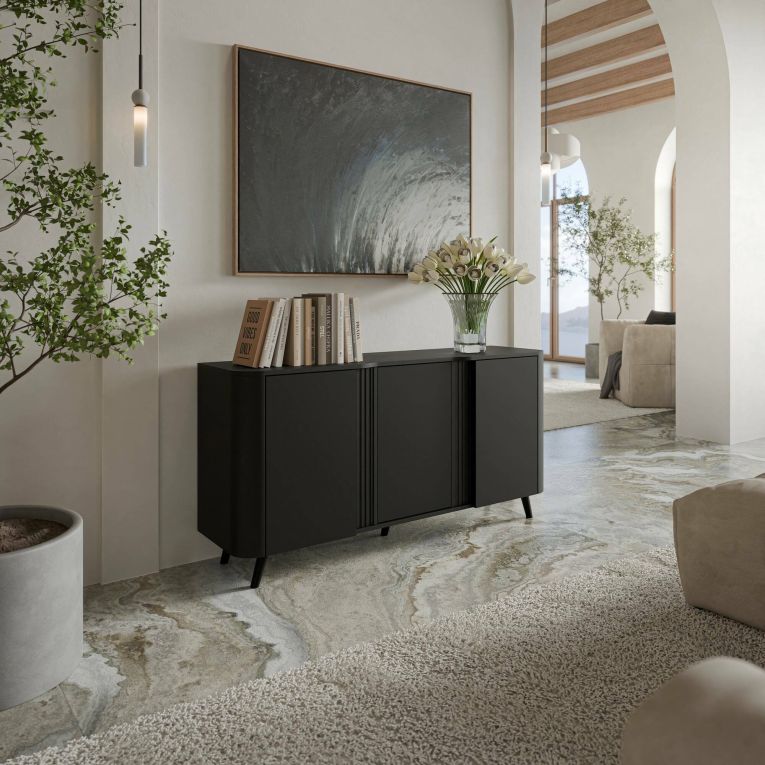 Credenza Tarouca, Madia da salotto con tre ante battenti e vani interni, Rialzata da terra, 151x42 h70 cm, Nero