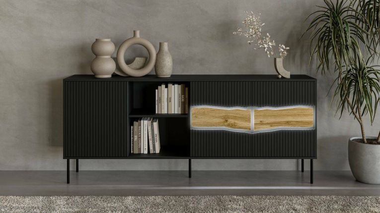 Credenza Viseu, Madia da salotto con tre ante battenti e due vani aperti, Rialzata da terra, 190x40 h80 cm, Nero e Rovere Nodi