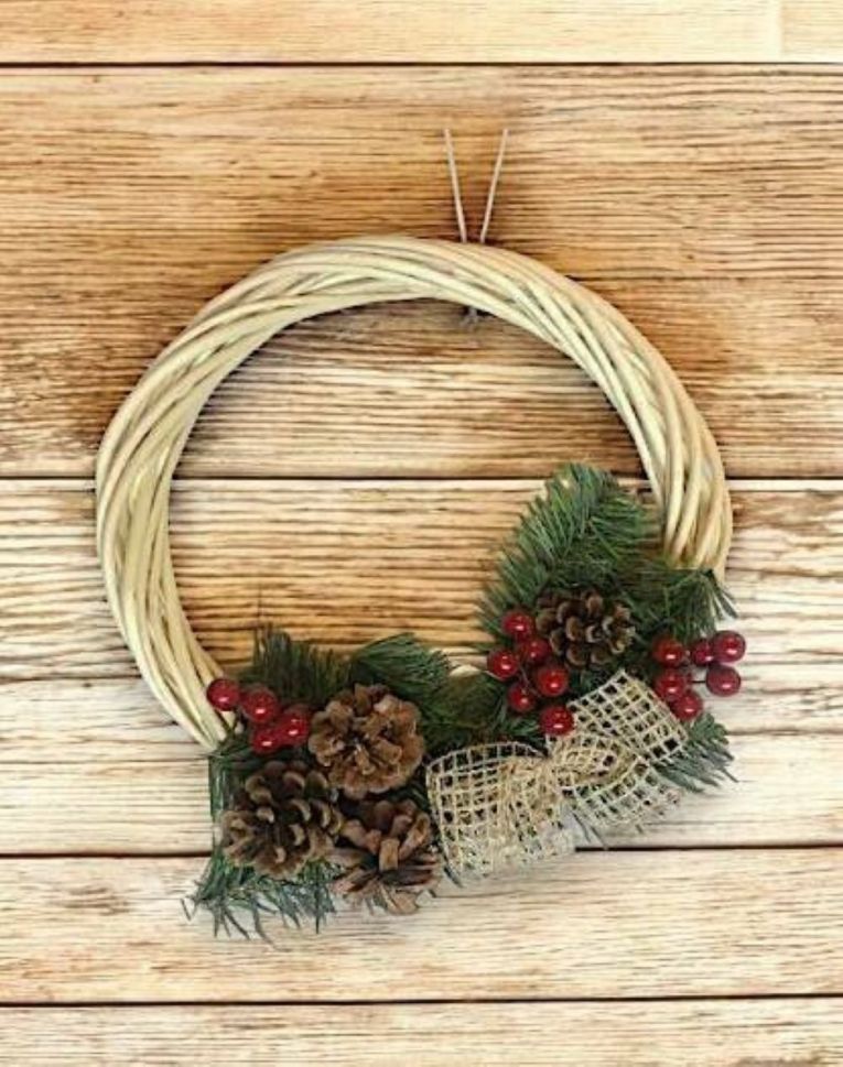 Decorazione da Natale Aletsch, Addobbo natalizio, Ornamento da natale, Decorazione festiva, Made in Italy, 30x30 h3 cm, Verde e Giallo