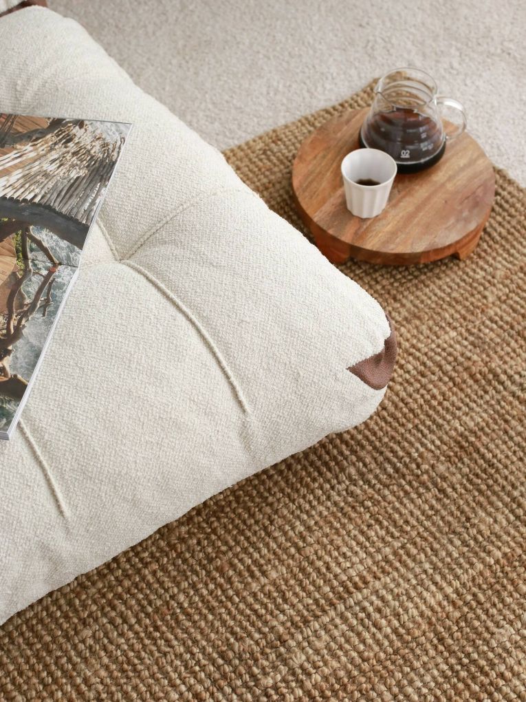 Divano letto 2 posti Dysnomia, Sofà trasformabile, Divanetto per ospiti, Poltrona letto contenitore, 120x75 h79 cm, Crema
