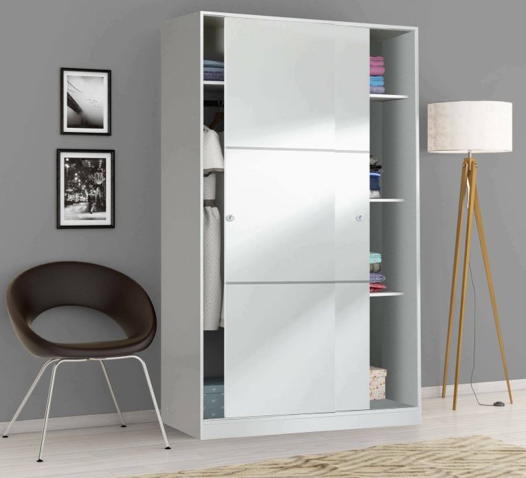 Guardaroba Waterbury, Armadio per camera da letto a 2 ante scorrevoli, Mobile con 4 ripiani e barra appendiabiti, 120x50h200 cm, Bianco lucido