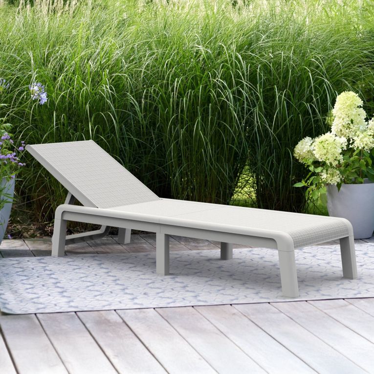 Lettino Prendisole Bianco Finitura Quadrettata Peso Supportato 110 kg 58x188x29h cm, Schienale Regolabile - Shawinigan