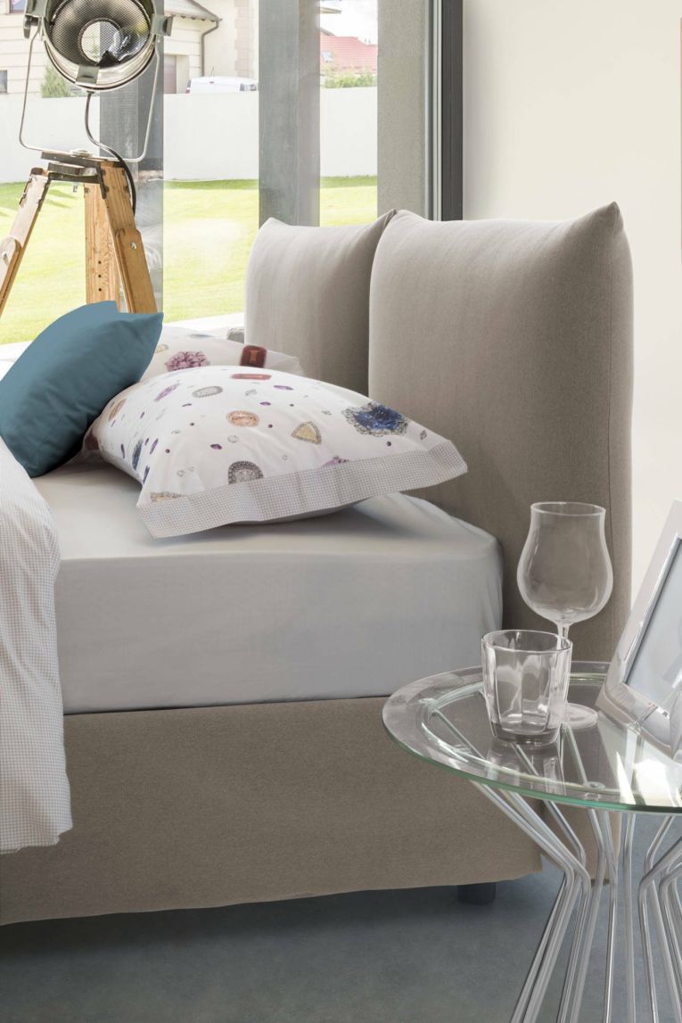 Letto matrimoniale Tiziana, Letto contenitore con rivestimento in tessuto, 100% Made in Italy, Apertura frontale, adatto per materasso Cm 160x190, Tortora