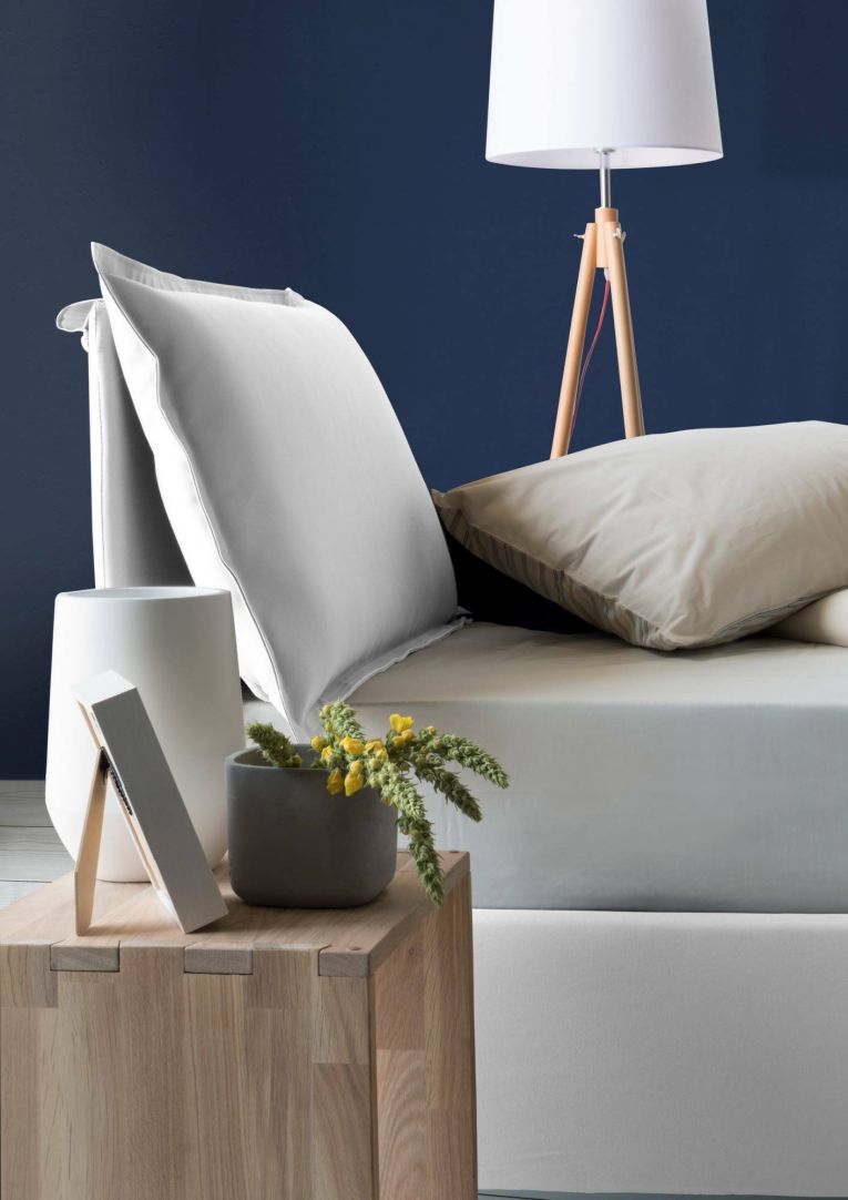 Letto piazza e mezza Arnaldo, adatto per materasso Cm 120x200, Bianco