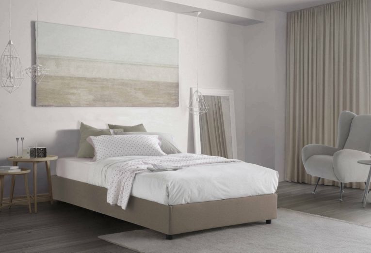 Letto piazza e mezza Nicole, Letto contenitore con rivestimento in tessuto, 100% Made in Italy, Apertura frontale, adatto per materasso Cm 120x190, Tortora