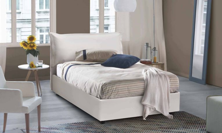 Letto piazza e mezza Olivia, Letto contenitore con rivestimento in ecopelle, 100% Made in Italy, Apertura frontale, adatto per materasso Cm 120x200, Bianco