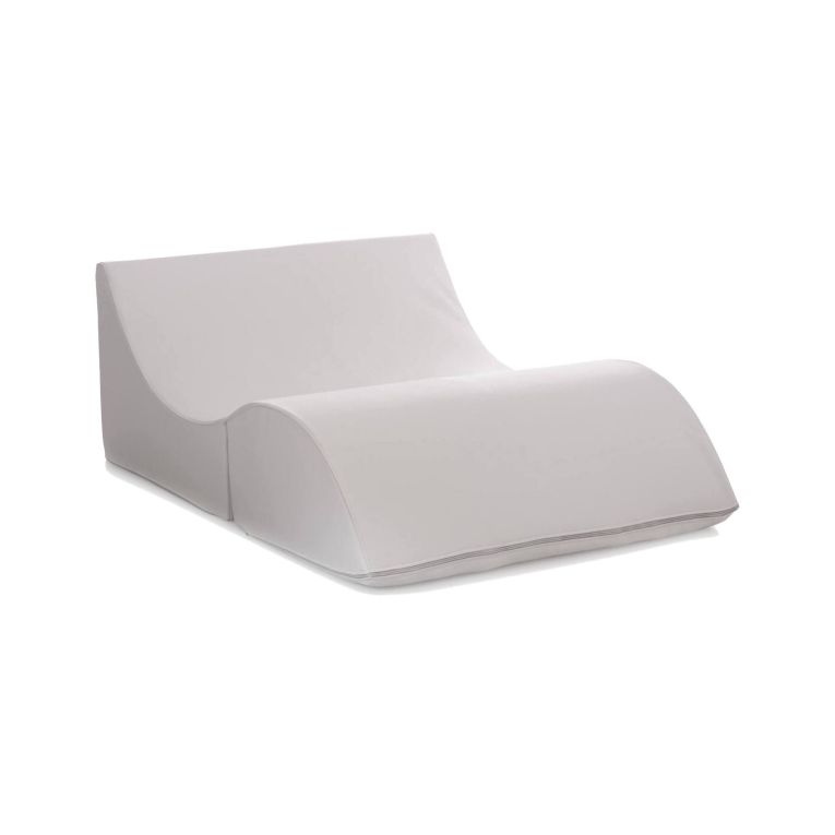 Letto pieghevole Annabella, Pouf trasformabile in letto matrimoniale, 100% Made in Italy, Pouf trasformabile in una chaise longue in ecopelle, Cm 100x200h70, Bianco