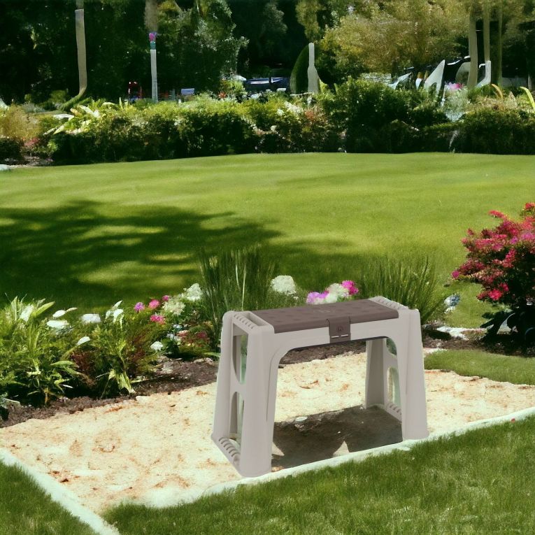 Panchina da esterno Ypres, Panchina da giardino, Panca porta utensili, Panca multiuso, 100% Made in Italy, 58x29h37 cm, Beige e Marrone