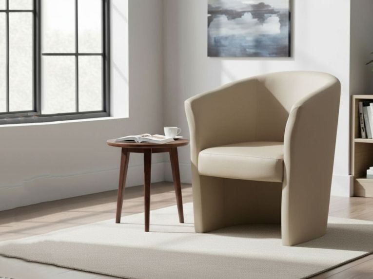 Poltrona moderna in ecopelle con braccioli beige - Ago