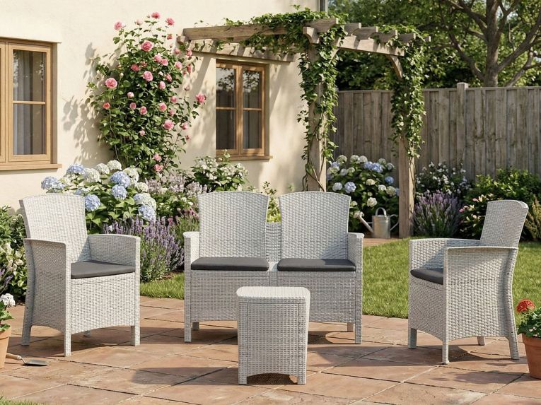 Salotto da terrazza 2 poltrone e 1 divano effetto rattan bianco - Eustachia